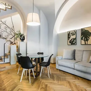 Ferrini - Piazza Trento Apartament